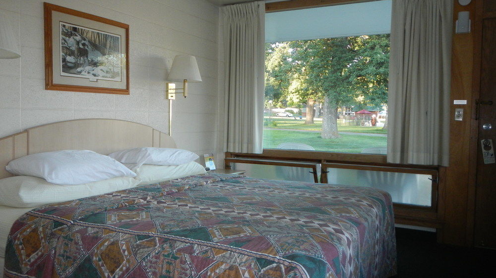 Indian Trail Motel วิสคอนซินเดลส์ ภายนอก รูปภาพ