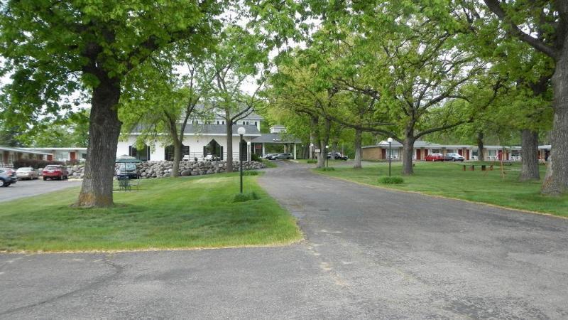 Indian Trail Motel วิสคอนซินเดลส์ ภายนอก รูปภาพ