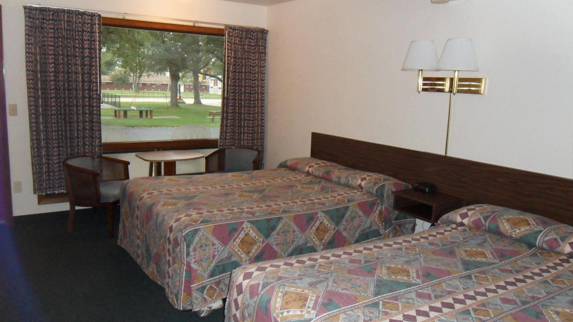 Indian Trail Motel วิสคอนซินเดลส์ ภายนอก รูปภาพ