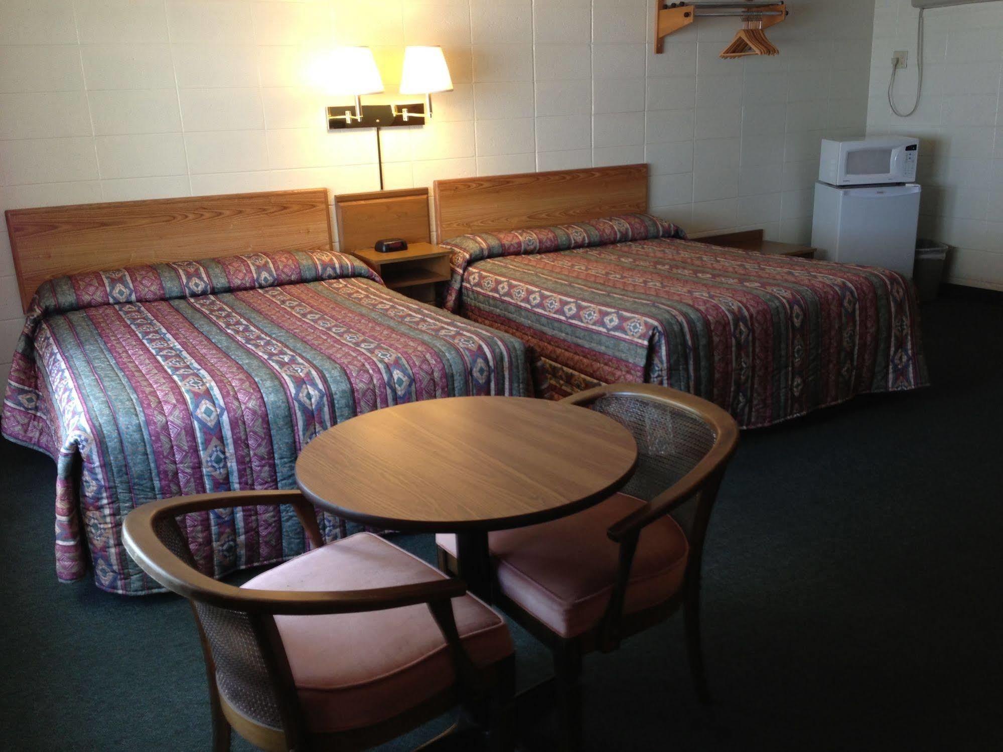 Indian Trail Motel วิสคอนซินเดลส์ ภายนอก รูปภาพ