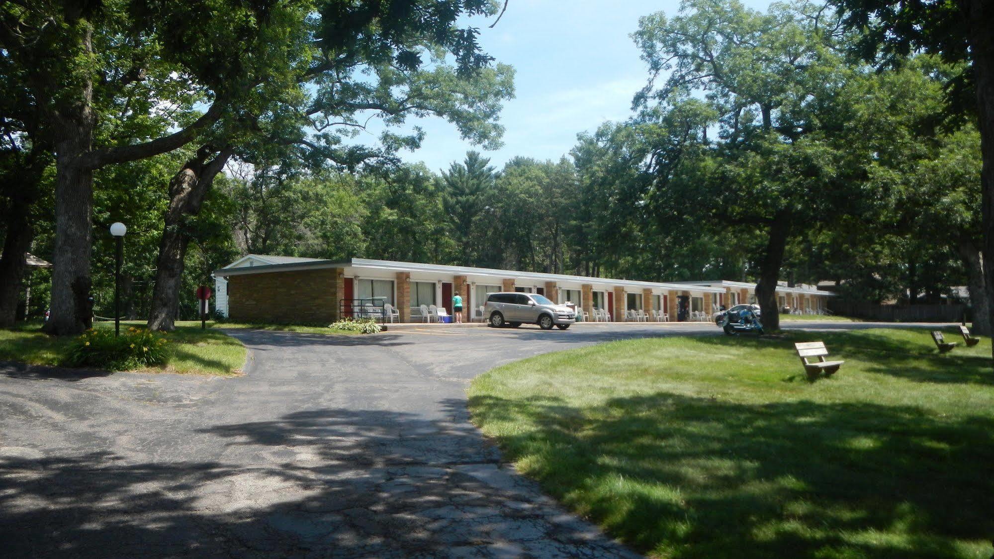 Indian Trail Motel วิสคอนซินเดลส์ ภายนอก รูปภาพ