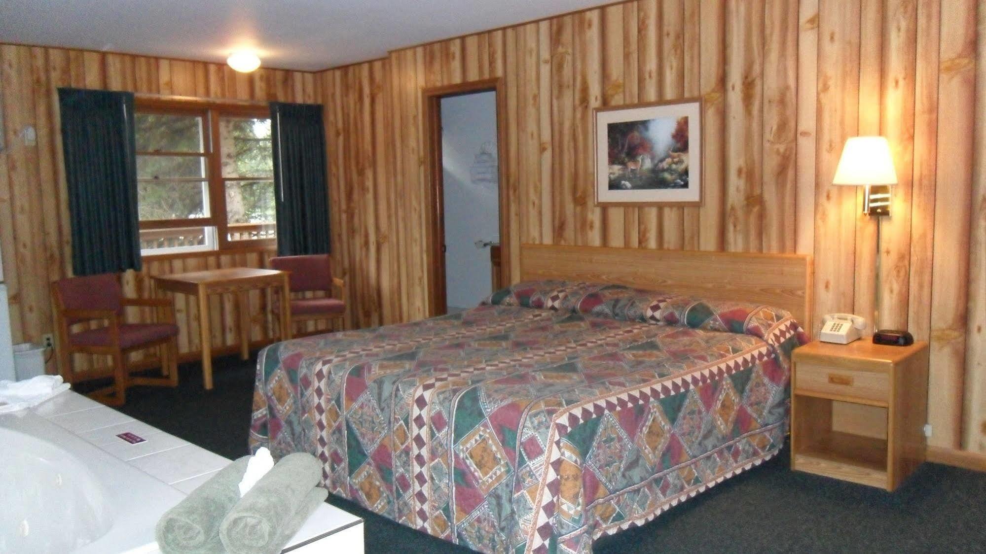 Indian Trail Motel วิสคอนซินเดลส์ ภายนอก รูปภาพ